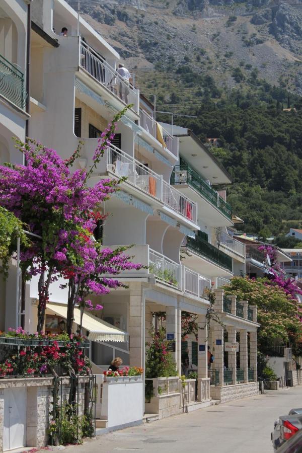Apartments By The Sea Podgora, Makarska - 6713 Eksteriør billede
