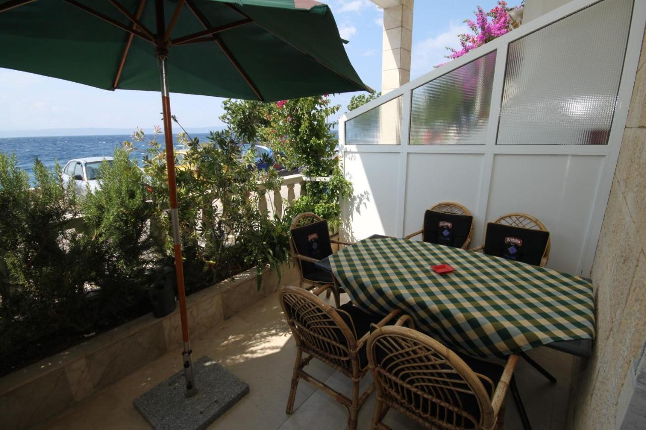 Apartments By The Sea Podgora, Makarska - 6713 Eksteriør billede