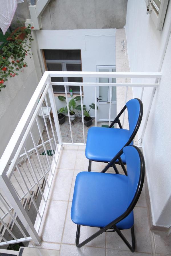 Apartments By The Sea Podgora, Makarska - 6713 Eksteriør billede